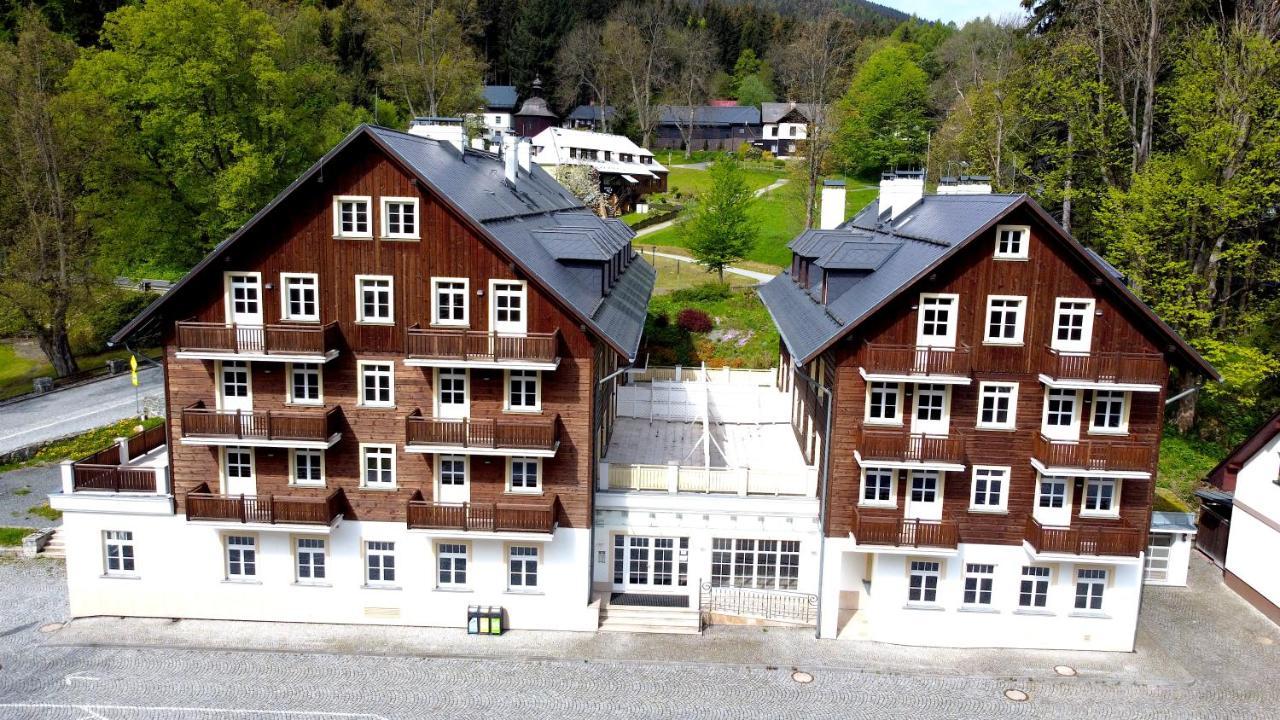 Aparthotel Hubertus Karlova Studánka Exterior foto